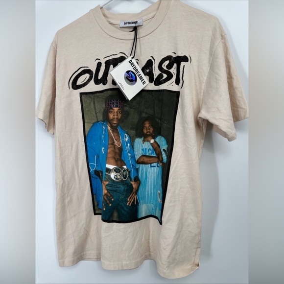 DAYDREAMER OUTKAST PHOTO WEEKEND TEE Small NWT - Picture 1 of 6